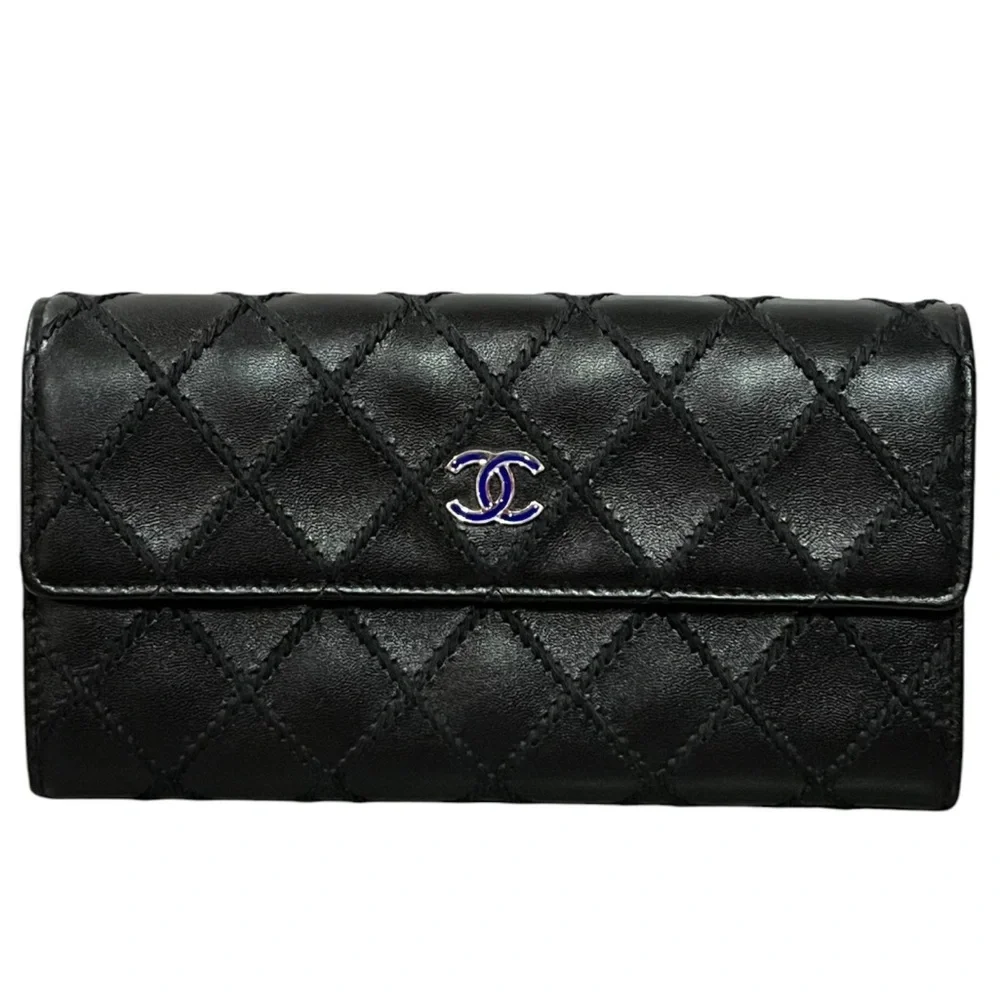 (RARE ITEM) CHANEL Black Lambskin Leather Long Flap Wallet - Series 29 w/COA - Picture 1 of 5